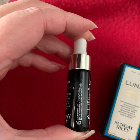 Sunday Riley Luna Sleeping Night Oil Travel Size - Picture 4 of 12